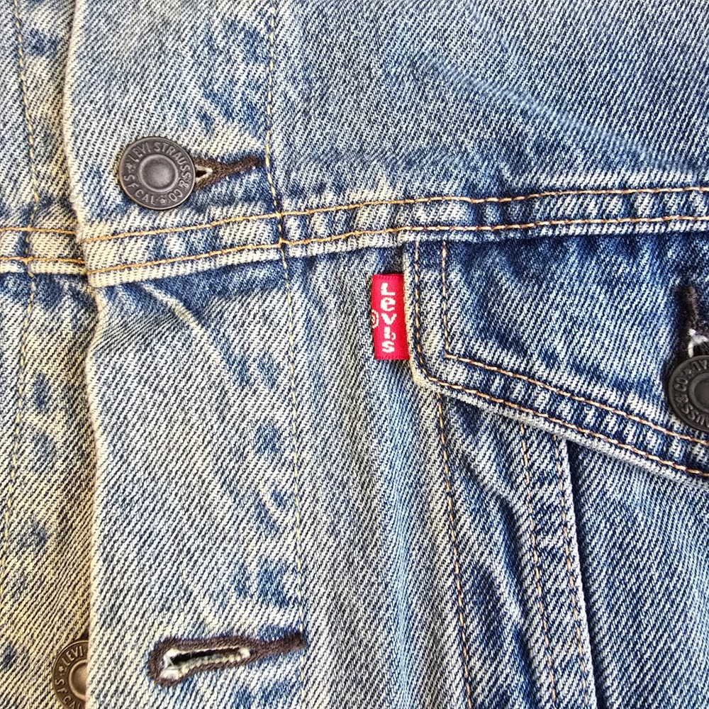 Levi Strauss & Co Denim Jacket Aloha Print Lined Blue Medium Wash Trucker - Picture 11 of 16
